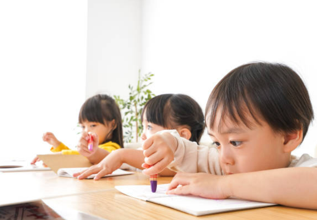 社会人のビジネススタンス形成 幼児教育 活動開始
